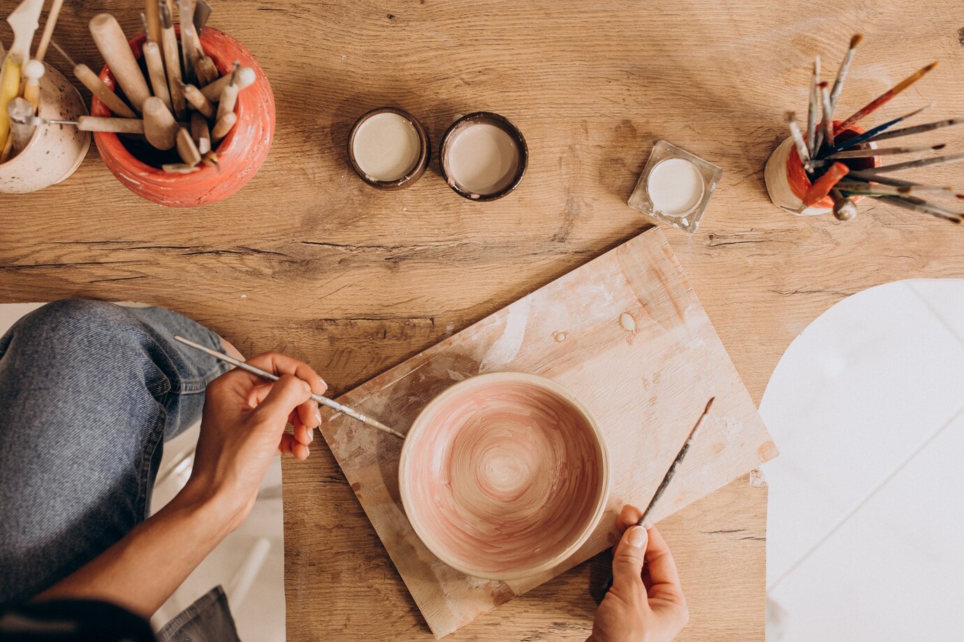 woman craftmaster pottery shop 1303 23727